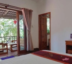 Четырёхместный семейный номер Standard в Hong Bin Bungalow Resort