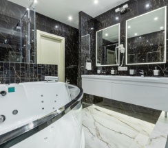 Rockmond 58 Luxuru 8 в Рокмонд