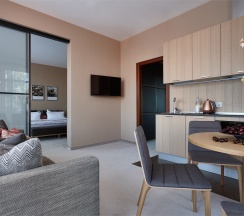 Deluxe Apartment в Величъ country club