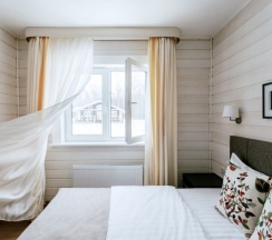 Четырёхместное шале с 2 комнатами с красивым видом из окна в Vazuza Country Club