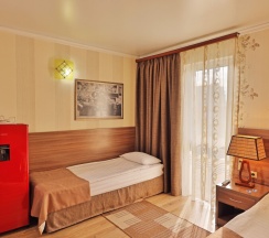 Трёхместный номер без балкона в Лорис