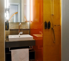 Номер Classic с двуспальной кроватью в МЕРКЮР ТЮМЕНЬ ЦЕНТР