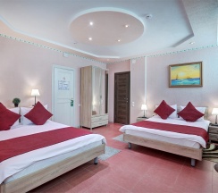 Первая категория-семейный номер в Олимпия