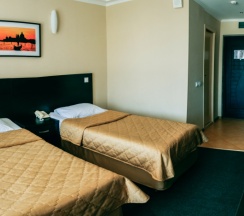 Двухместный номер Standard с балконом двуспальная кровать в Амран