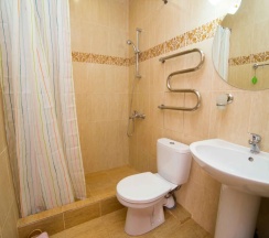 Номер люкс семейный с 1 двуспальной кроватью в Вариант