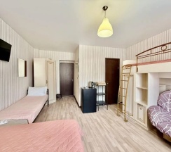 Четырёхместный семейный номер Standard в Роза ветров