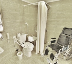 Номер Handicapped в Azka Restaurant