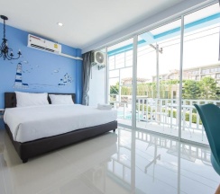 Двухместный номер Standard с балконом двуспальная кровать в Slowlife Beach - Hostel