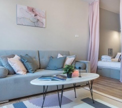 Апартаменты улучшенные с 1 двуспальной кроватью в Sky inn color