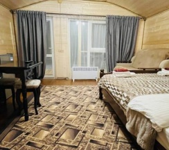 Четырёхместный коттедж с 2 комнатами с красивым видом из окна в Forest house resort