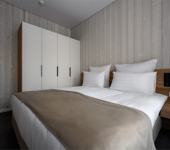 НОВЫЙ Апартамент «Семейный» с видом на лес в ОхтаПарк