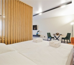 Делюкс в Ластадие