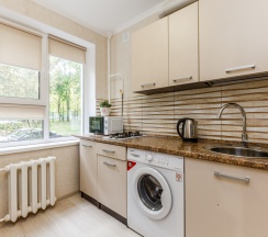 Квартира в Апартаменты на Азовская улица, 33к1