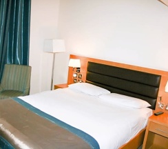Двухместный семейный номер Economy в Cromwell Crown Hotel