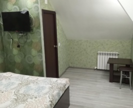 Номер стандарт (без окна, мансарда) в Ласточкино Гнездо