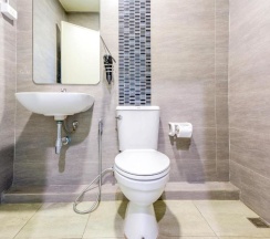 Кровать в общем номере в OYO 928 Leaf Hostel