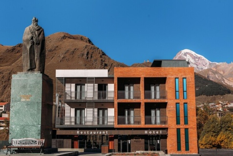 Степанцминда (Казбеги): Отель Hotel Stancia Kazbegi City Center