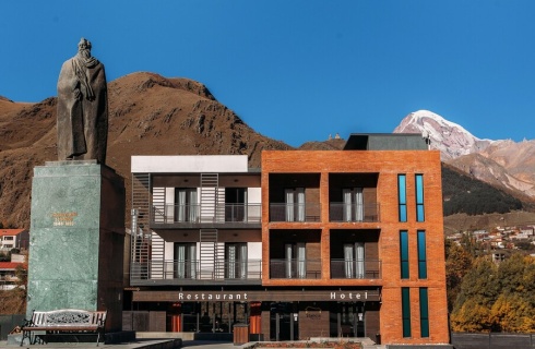 Грузия, Степанцминда: Отель Hotel Stancia Kazbegi City Center