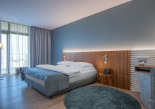 Suite Disability Access в Crystal House Suite Hotel&SPA