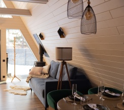 A-frame house в Хатка