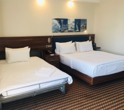 Номер стандарт семейный с софой в Hampton by Hilton
