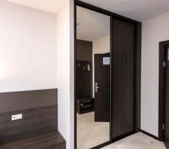 Номер полулюкс с 1 двуспальной кроватью и балконом в Moon