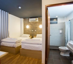 Двухместный номер Standard 2 отдельные кровати в Give Me 5 Hostel
