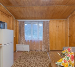 Коттедж Standard с красивым видом из окна в Раш