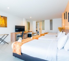 Четырёхместный номер в The Lantern Resorts Patong