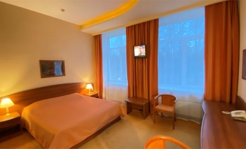 Полулюкс DBL 211 в Парк-отель