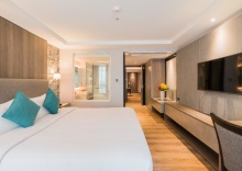 Люкс Premier c 1 комнатой в Отель Citrus Suites Sukhumvit 6 by Compass Hospitality