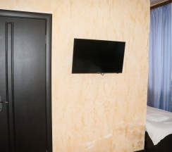 Трехместный номер в Маяк