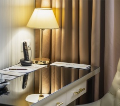Стандартный номер с балконом и 1 двуспальной кроватью в 7 Avenue Hotel&SPA