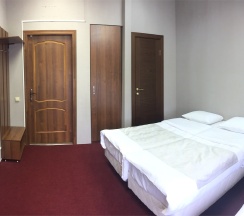 Стандартный трехместный номер в Бахет