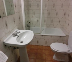 Трёхместный номер Standard в Hotel Can Català