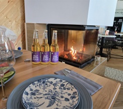 Коттедж Deluxe с красивым видом из окна в Аблъко Resort Торкотино