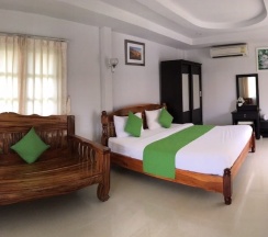 Бунгало Deluxe с балконом и с видом на сад в Plaifah Resort Ubon