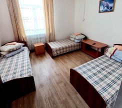 Кровать в 3-местном общем номере в Маргобай