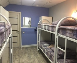 Кровать в 6-местном общем номере в Apres-ski