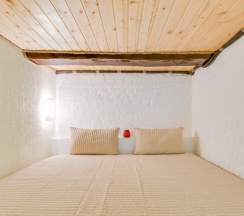 Номер эконом с общей кухней и санузлом в 2Степ на Неве