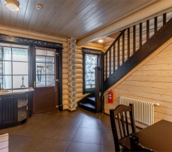 Гостевой дом с горячей купелью и камином в Лепота