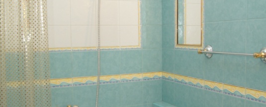 Полулюкс в Династия