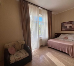 3-местная комната стандарт с балконом в Фортуна