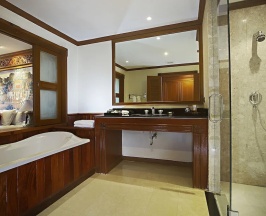 Вилла с балконом в Andaman Princess Resort & Spa