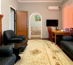 Гостевой дом, 1 этаж в Villa Victoria