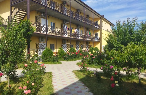 пос. Ильич: Гостевой дом Добрый Бобр