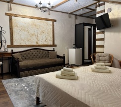 DeLuxe в Bostan