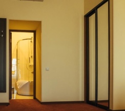 Улучшенный номер с кроватью "king-size" в Adagio