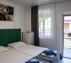 Полулюкс 2 с односпальными кроватями в Камелот