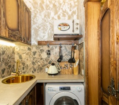 Двухуровневый номер в стиле греческой Спарты без окна в Греческий Олимп